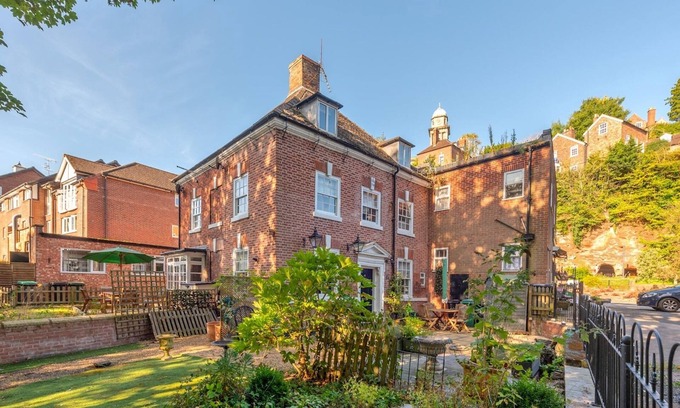 Bridgnorth House | William Oakes | Georgian Garden House - Bridgnorth| Pass the Keys