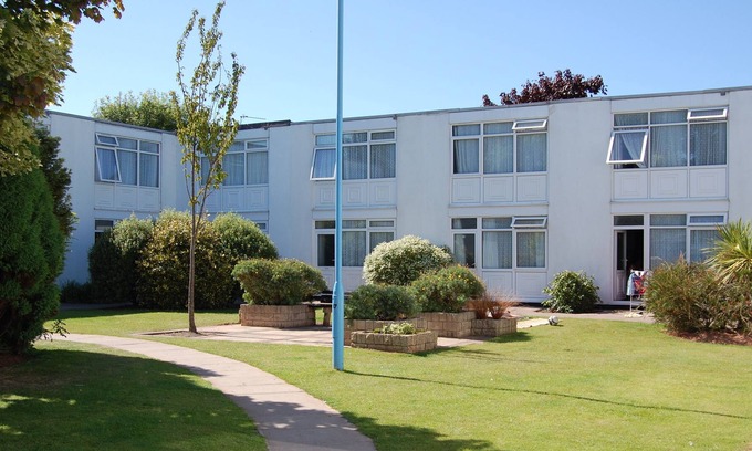 Dawlish Warren Villa | Willow Chalet 108, Welcome Family Holiday Park, Dawlish Warren Near Beach Dog OK