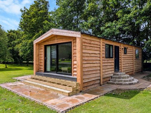 Ingleton House | Willow Lodge
