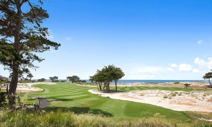 Del Monte Forest House | Willow Tree - Pebble Beach House - Golf, golf, golf, from Spyglass to Spanish Bay!