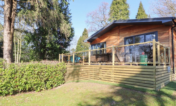 Bowness-on-Windermere Cottage | WINDERMERE LODGE, family friendly in Bowness-On-Windermere