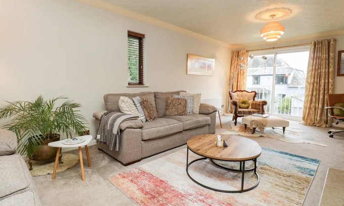 Windermere House | Windermere house with Lake View, 3 bed 3 bath, dog friendly with ample parking