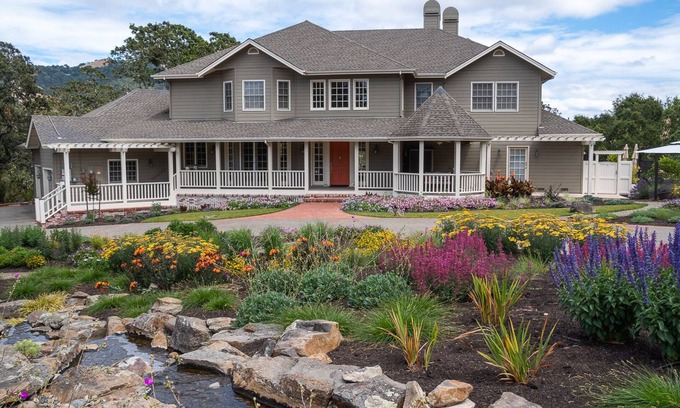 Santa Rosa House | Wine Country Estate - Infinity Pool, Hot Tub, Views, Close To Town