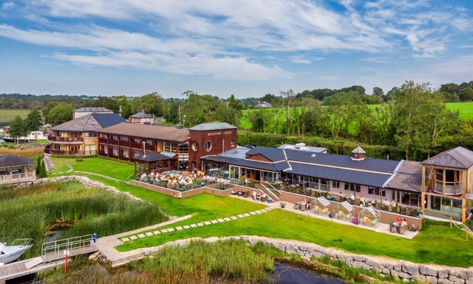 Athlone Hotel | Wineport Lodge