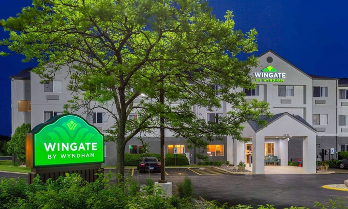 Gurnee Hotel | Wingate by Wyndham Gurnee