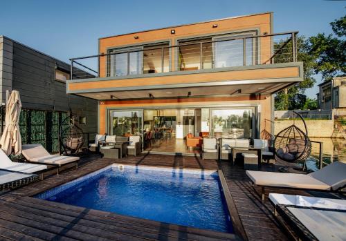 Cukarica Villa | Wish splav