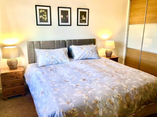 Eaton Mascott Apartment | Wisteria Cottages are self catering cottages in a beautiful village location