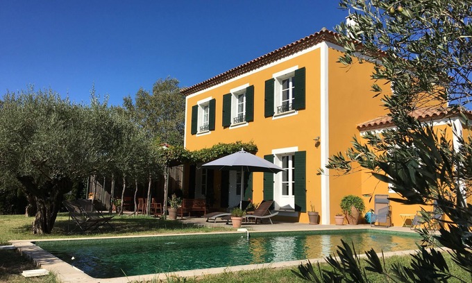 Grabels House | with private pool and large garden planted with century-old olive trees