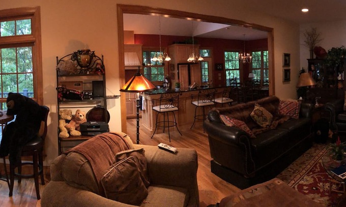 Rosman House | WNC’s Breathtaking Blue Ridge & Great Smokies meet the virgin SC Jocassee Gorges
