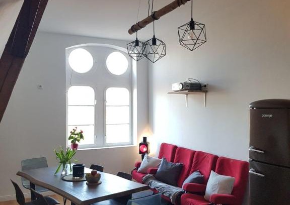 Verbandsgemeinde Pellenz Apartment | Wohnen wie im Schloss! Alter Bahnhof Kruft