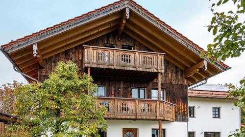 Freilassing Apartment | Wohnung Staufenblick