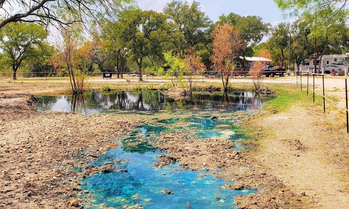 Marble Falls Cottage | Wolf Creek Lodge in Beautiful Marble Falls Texas