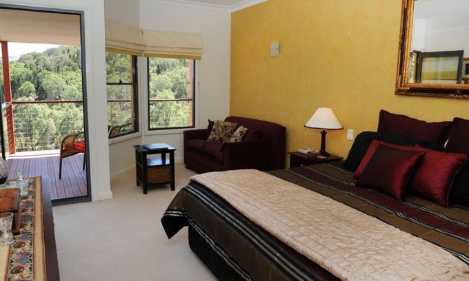 Eurunderee House | Wombadah Luxury Accommodation
