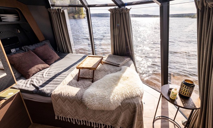 Varmland County House | Wonderful Aurora hut with a comfort feeling on the lake