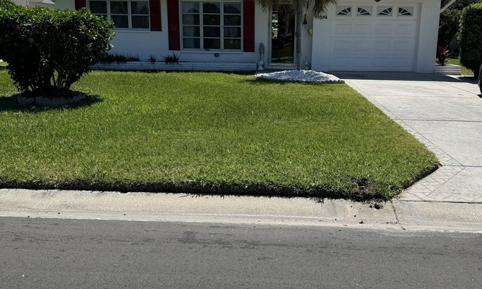 Seminole House | Wonderful Bungalow Across from Baypointe Park