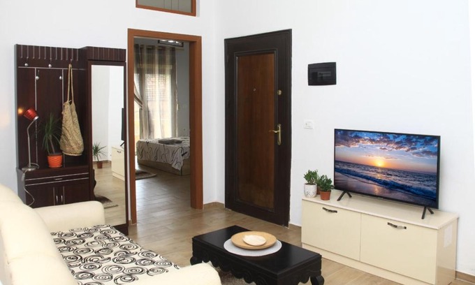 Durres Apartment | Wonderful City Center 4