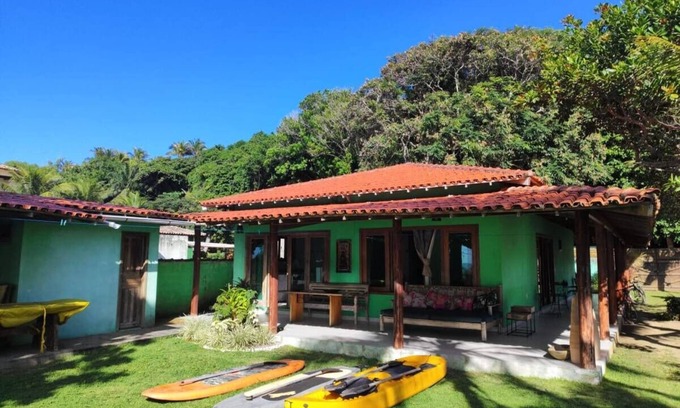 Cumuruxatiba House | Wonderful face on the sand in Cumuruxatiba, Rio do Peixe Pequeno.
