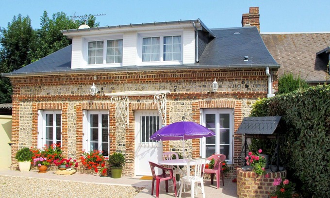 Saint-Pierre-en-Port House | Wonderful private villa for 4 people with TV