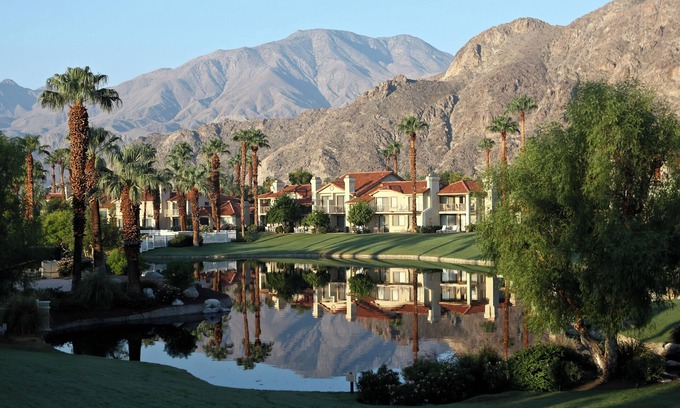 La Quinta Condo | Wonderful Lakefront Property. Small Pet Allowed. Two Children Okay.