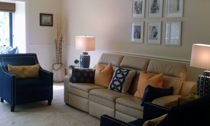 Central Naples Condo | Wonderful Naples, 2 Bed 2 Bath Condo, Close To Beaches, Retail And Restaurants