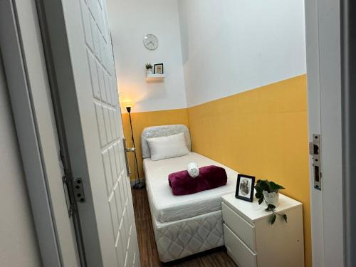 Al Barsha 1 House | Wonderful Partition Room in Al Barsha 1 Near Metro