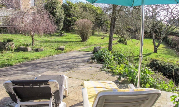 Saint-Suliac House | Wonderful private villa for 6 guests with TV, terrace and pets allowed