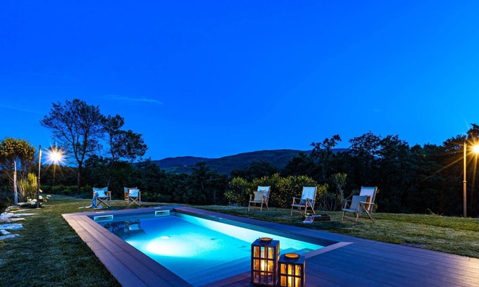 Radicondoli Villa | Wonderful private villa for 12 guests with A/C, private pool, WIFI, TV and veranda