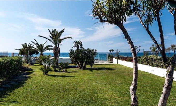Torregrotta Villa | Wonderful private villa for 5 people with WIFI, hot tub, A/C, TV, terrace and panoramic view