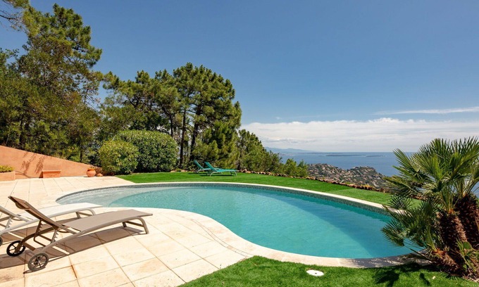 Espero-Pax House | Wonderful private villa for 8 people with A/C, WIFI, private pool, TV and terrace