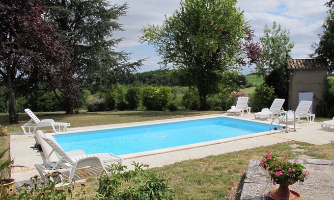 Lalandusse Villa | Wonderful private villa for 8 guests with A/C, private pool, WIFI, TV, terrace and pets allowed