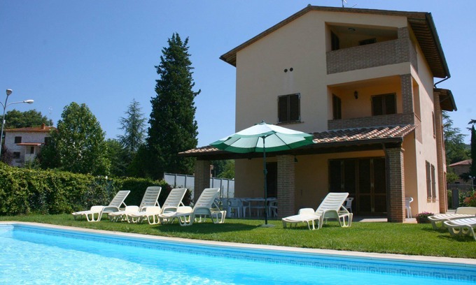 Lucignano Villa | Wonderful private villa for 12 guests with WIFI, private pool, TV and balcony