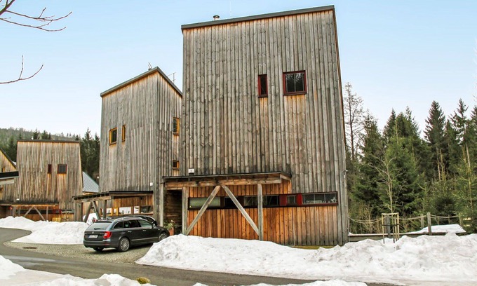 Harrachov House | Wonderful private villa with WIFI, TV, terrace, pets allowed, panoramic view and parking