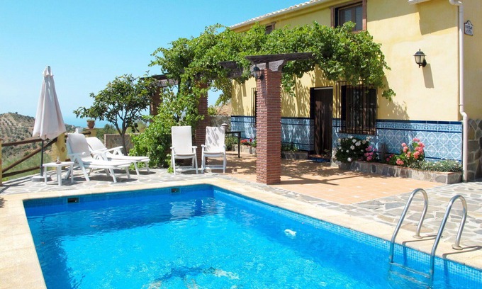 Almunecar Villa | Wonderful private villa for 4 people with A/C, WIFI, private pool, TV, terrace and pets allowed