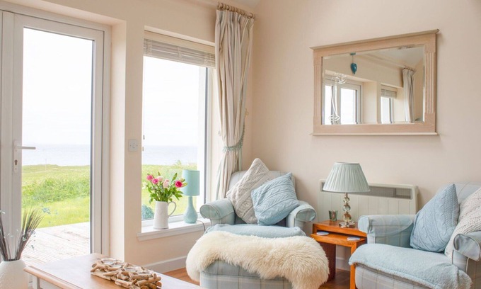 Bornesketaig House | Wonderful private villa for 6 people with WIFI, TV and terrace