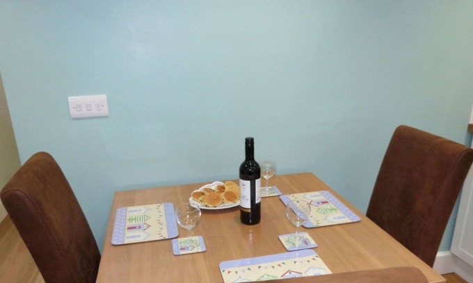 Rhyd-y-clafdy House | Wonderful private villa for 4 people with WIFI, TV and parking