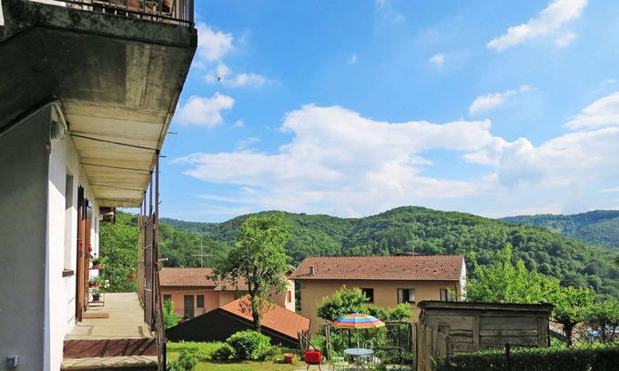 Armeno House | Wonderful private villa for 4 guests with WIFI, TV, patio and pets allowed