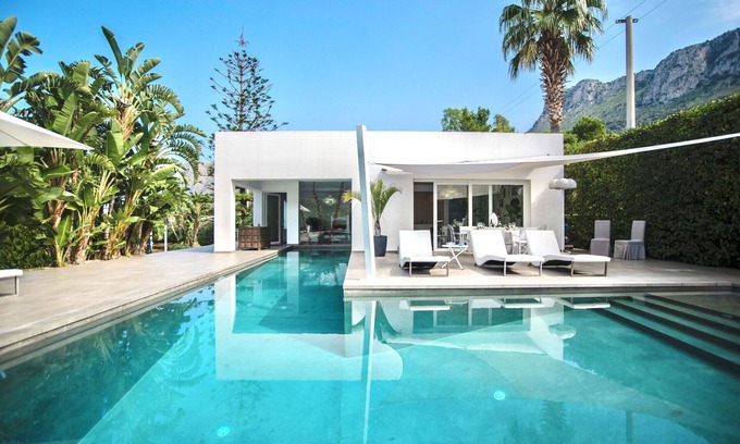 Terrasini Villa | Wonderful private villa for 4 people with A/C, WIFI, private pool, TV, pets allowed and parking