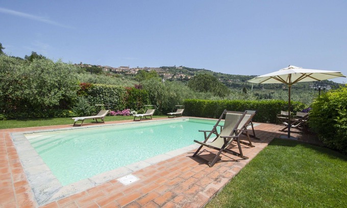 Camucia Villa | Wonderful private villa for 13 people with A/C, WIFI, private pool, TV, terrace and panoramic view
