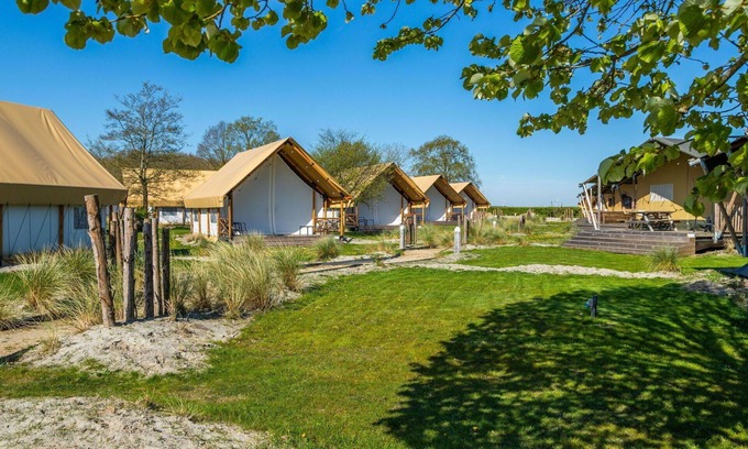 Biddinghuizen House | Wonderful private villa for 10 guests with WIFI, pool, TV and terrace