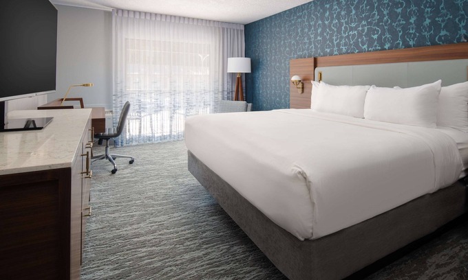 Port Angeles Hotel | Wonderful Stay! Outdoor Pool, FREE Parking Pets Allowed, Near Hollywood Beach