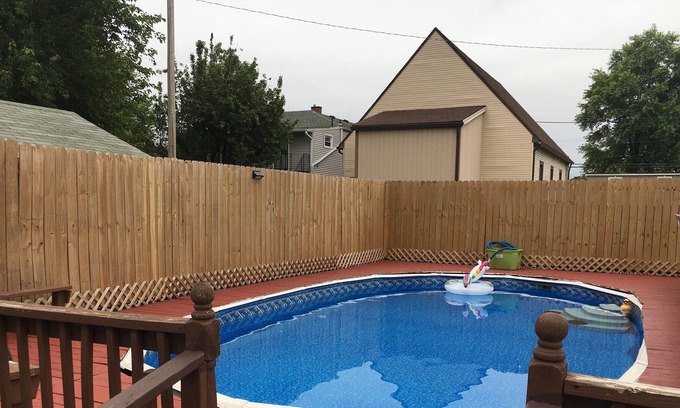 Saint Joseph House | Wonderful Stay, Outdoor Pool, Hot tub, Sauna, 3 beds, 2 bath