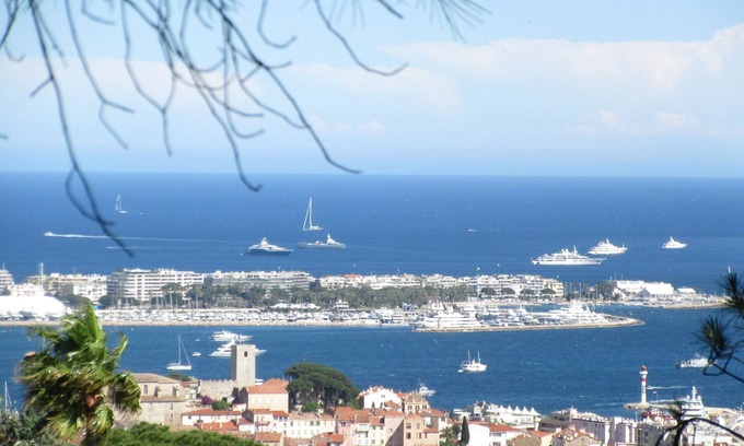 La Bocca Apartment | Wonderful Studio by the Sea!