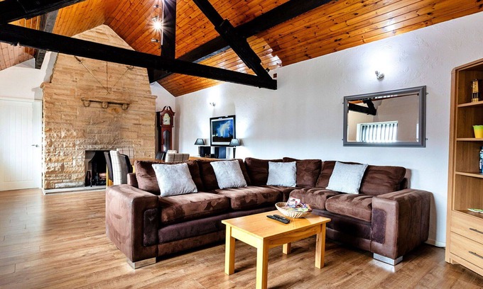 Ferryhill House | Wonderful villa for 8 people with WIFI, TV and pets allowed