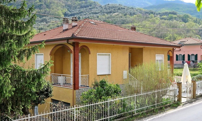 Rossi House | Wonderful villa for 4 guests with TV and terrace