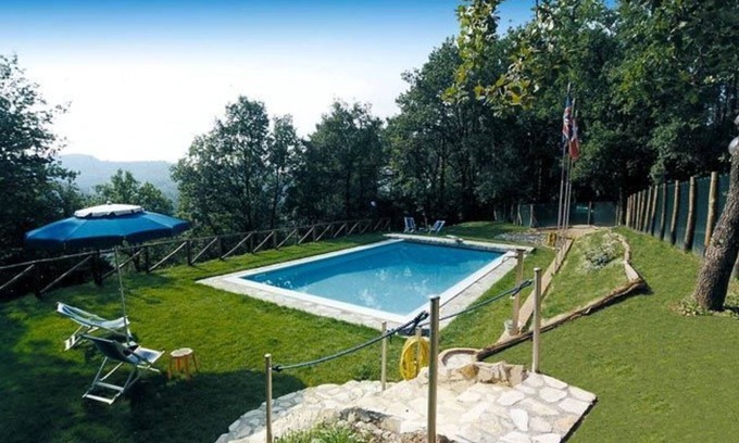 Vicopelago Villa | Wonderful villa for 4 guests with WIFI, private pool, TV, veranda, pets allowed and panoramic v.