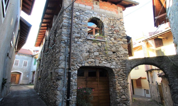 Castelveccana House | Wonderful villa for 4 people with TV