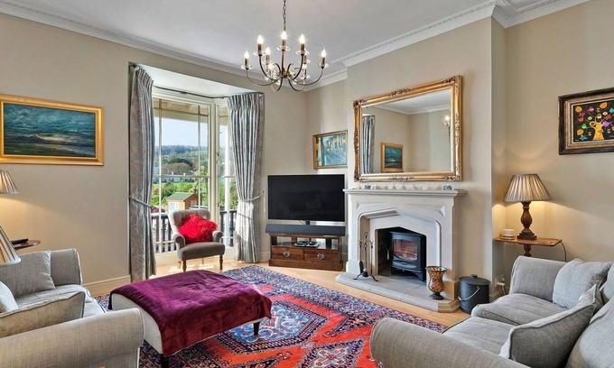Sidmouth House | Wonderful villa for 8 people with WIFI and terrace