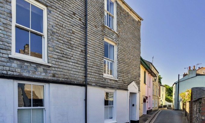Kingsand House | Wonderful villa for 9 people with WIFI and pets allowed