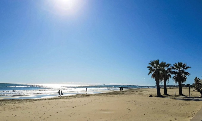 Benicassim House | Wonderful villa for 7 people with WIFI, A/C, TV and patio