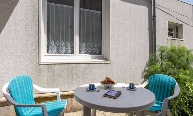 Cleder House | Wonderful villa for 2 people with TV and patio